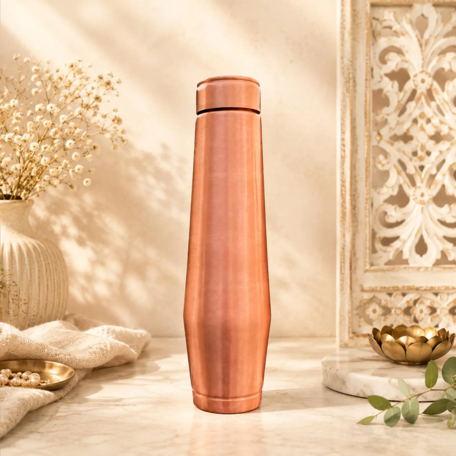 Pure Copper Water Bottle, Handmade Plain Copper Drinkware, Traditional Indian Gift — photo 1